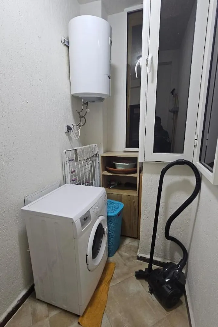 אסאוירה Hossen Appartement